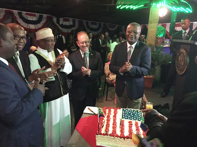 image Fête de l’Indépendance des Etats-Unis d’Amérique / Un 4 Juillet modeste à Moroni